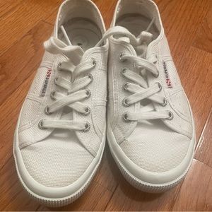 Superga 2750,  Italian prestigious footwear, white, men’s size 4 women’s 5.5.